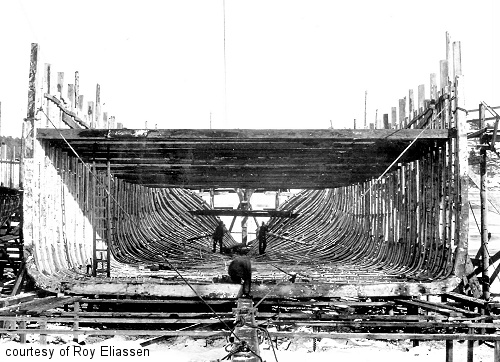 Schooner barges were built for maximum carrying capacity