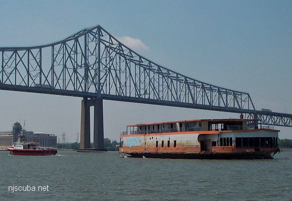 ferry Elizabeth reef bridge